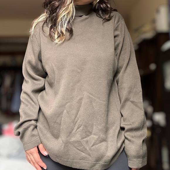 utility oversized turtleneck green tight knit sweater for style with cargo pants - Picture 3 of 3